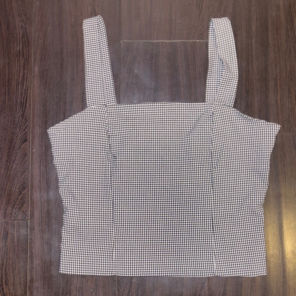 Cupcakes & Cashmere black and white gingham check cropped tank top Size 6 EUC